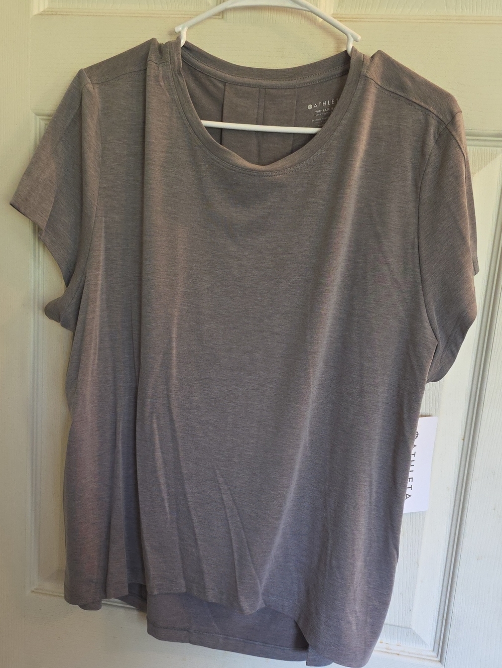 Athleta Gray Short Sleeve Crewneck Tee
